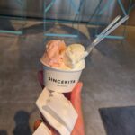 阿佐ヶ谷で人気を集めるジェラート専門店「SINCERITA」を訪問。旬の果実を贅沢に使ったジェラートや店内の雰囲気、MOZiならではの視点で、その魅力を写真とともにご紹介します。